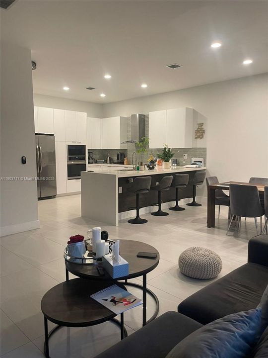 For Rent: $4,300 (4 beds, 2 baths, 2178 Square Feet)