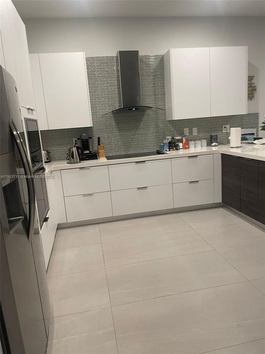 For Rent: $4,300 (4 beds, 2 baths, 2178 Square Feet)