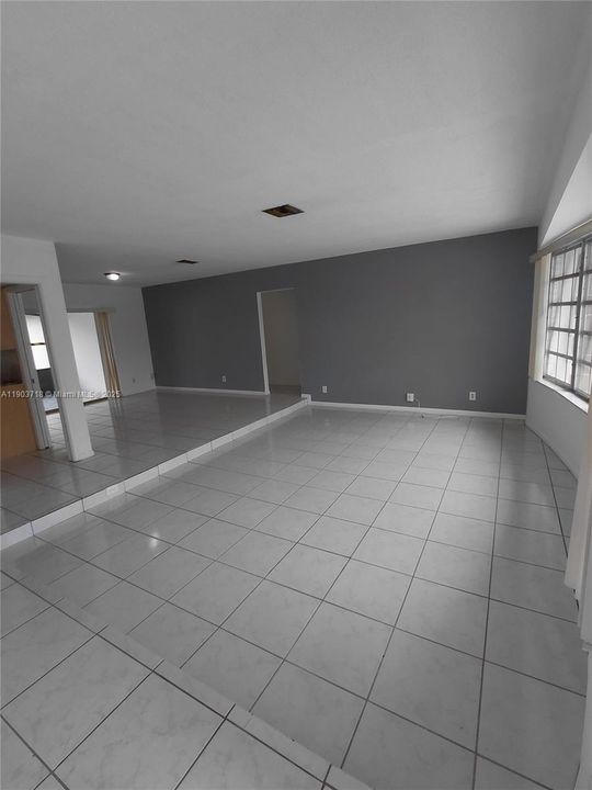 For Rent: $3,500 (3 beds, 2 baths, 1753 Square Feet)