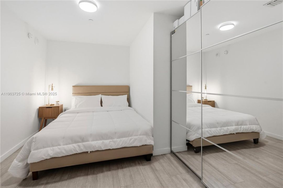 For Rent: $6,450 (1 beds, 2 baths, 1022 Square Feet)