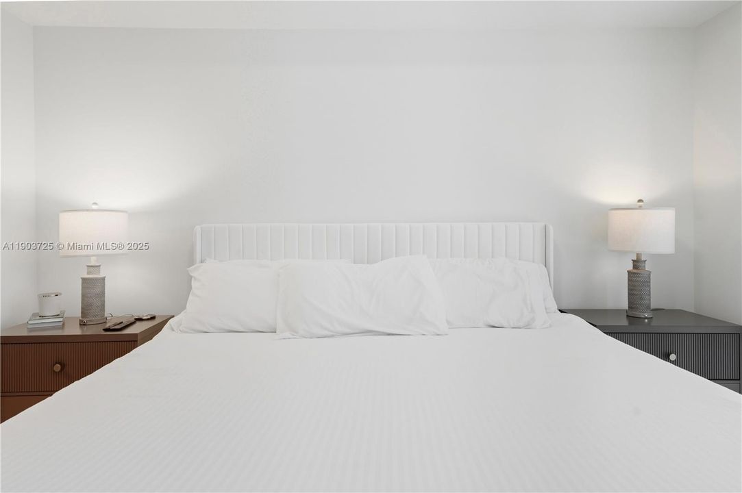 For Rent: $6,450 (1 beds, 2 baths, 1022 Square Feet)