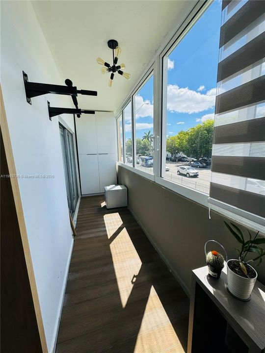 For Sale: $289,000 (3 beds, 2 baths, 1278 Square Feet)