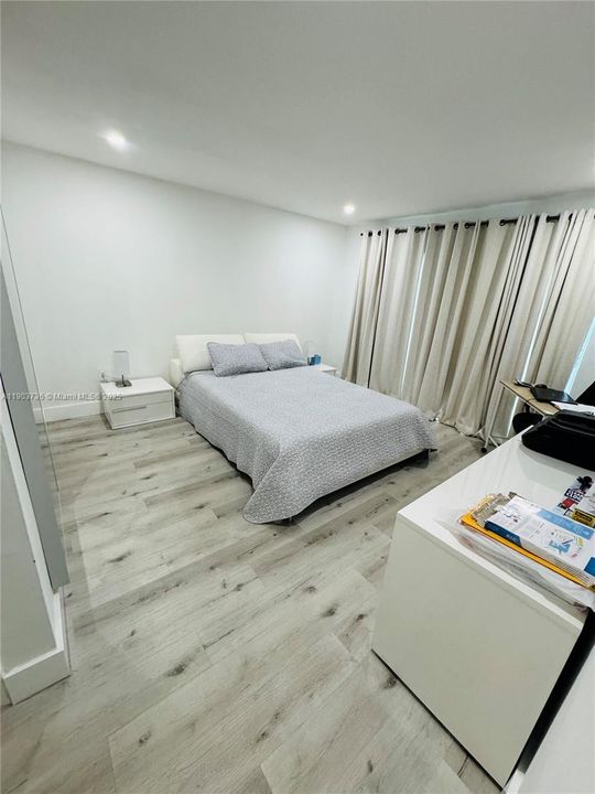 For Sale: $289,000 (3 beds, 2 baths, 1278 Square Feet)