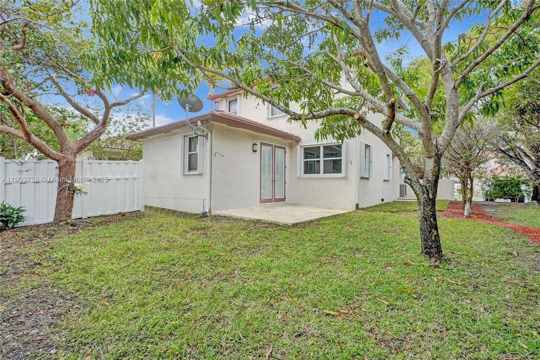 For Sale: $609,000 (4 beds, 2 baths, 1808 Square Feet)