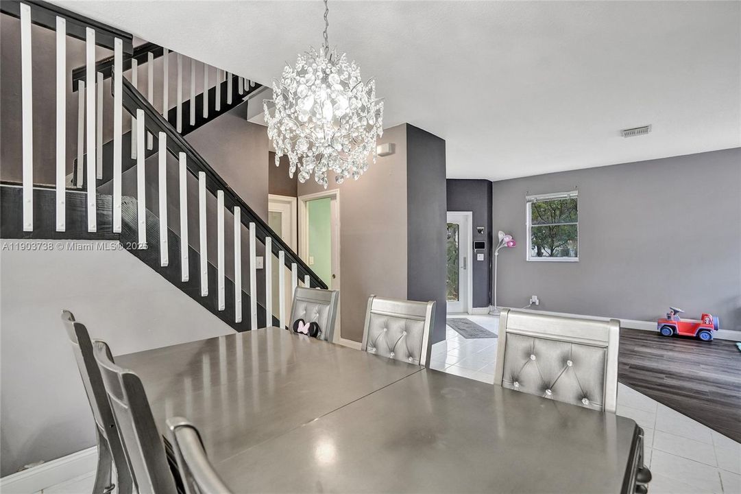 For Sale: $609,000 (4 beds, 2 baths, 1808 Square Feet)