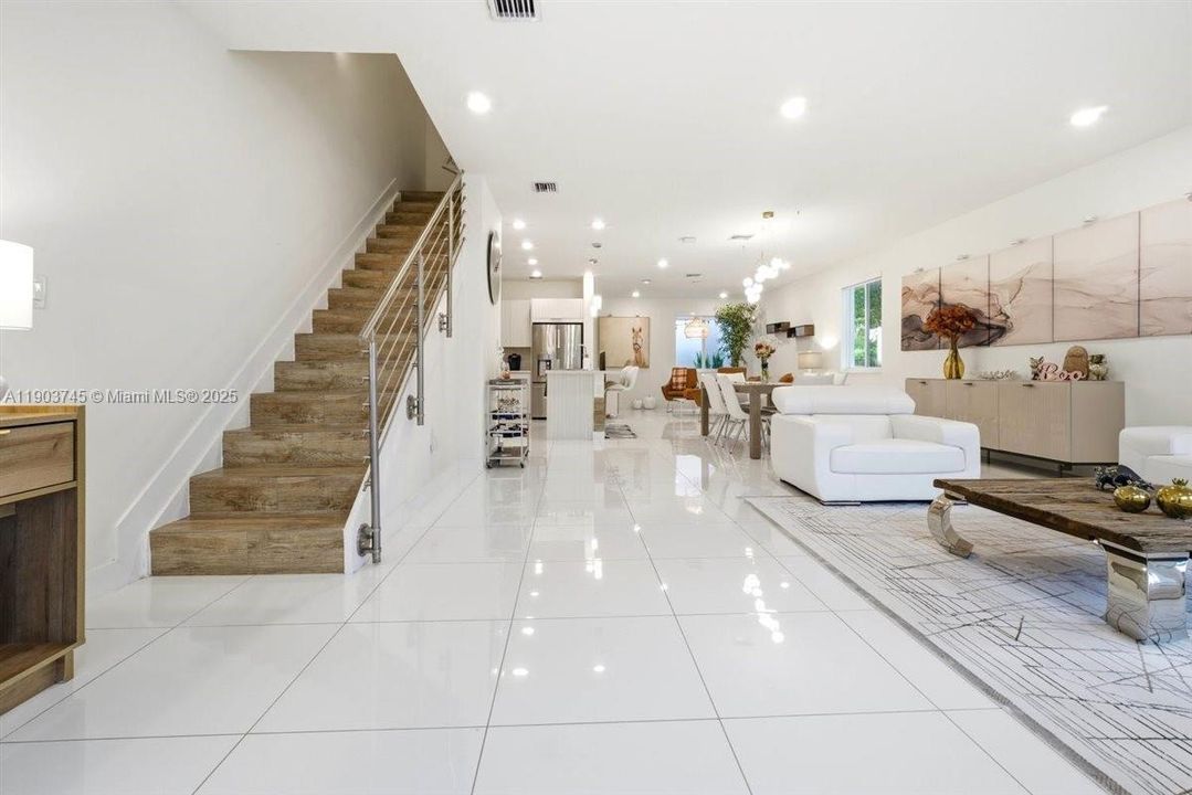 Active With Contract: $3,800 (3 beds, 2 baths, 2379 Square Feet)