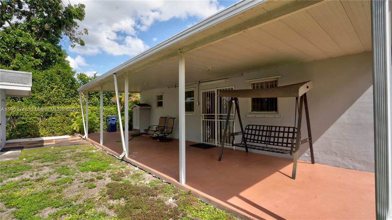 Active With Contract: $650,000 (4 beds, 2 baths, 1856 Square Feet)