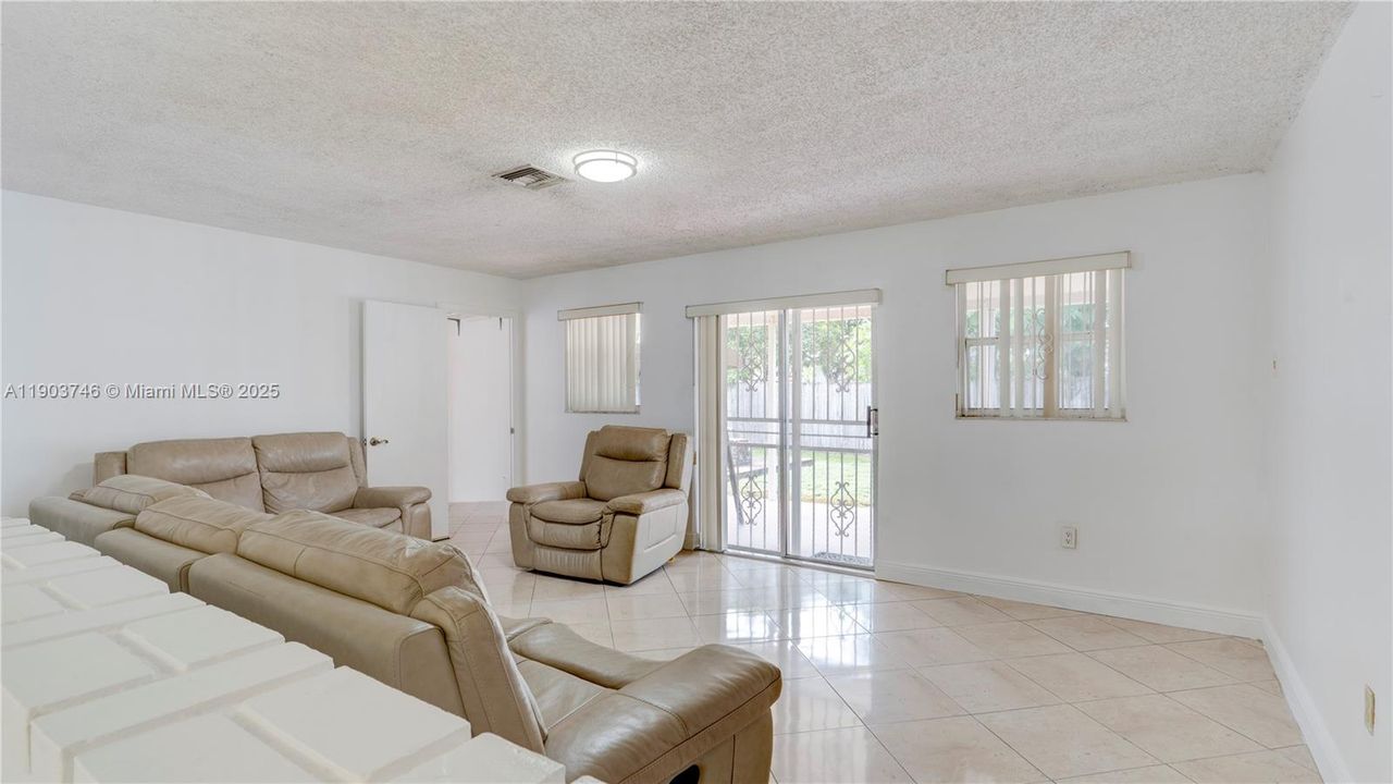 Active With Contract: $650,000 (4 beds, 2 baths, 1856 Square Feet)