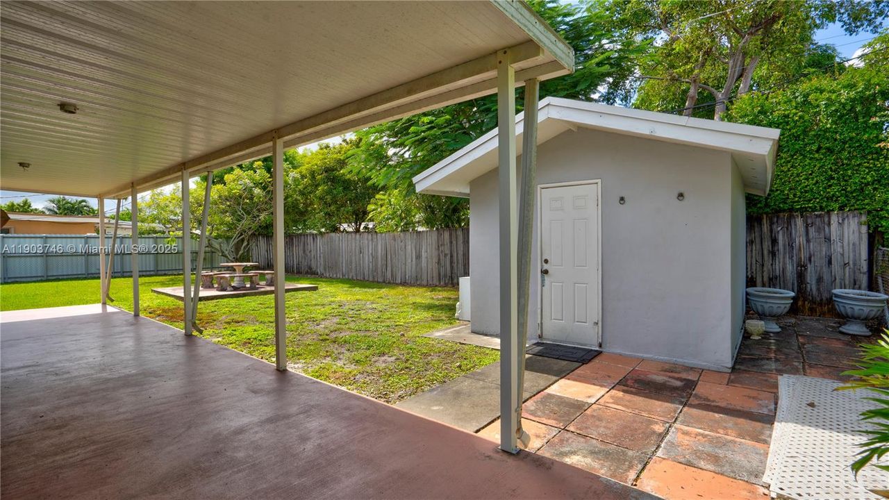 Active With Contract: $650,000 (4 beds, 2 baths, 1856 Square Feet)
