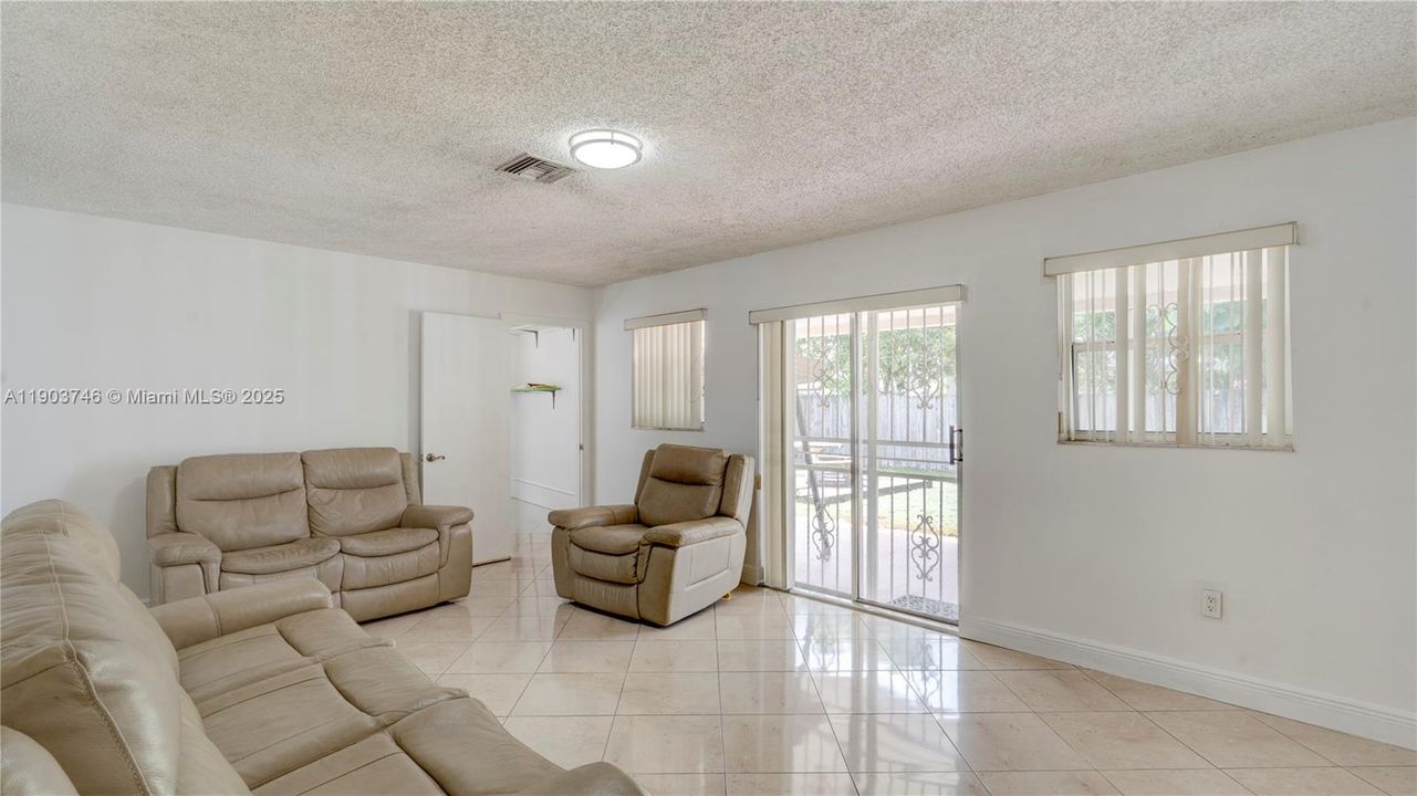 Active With Contract: $650,000 (4 beds, 2 baths, 1856 Square Feet)