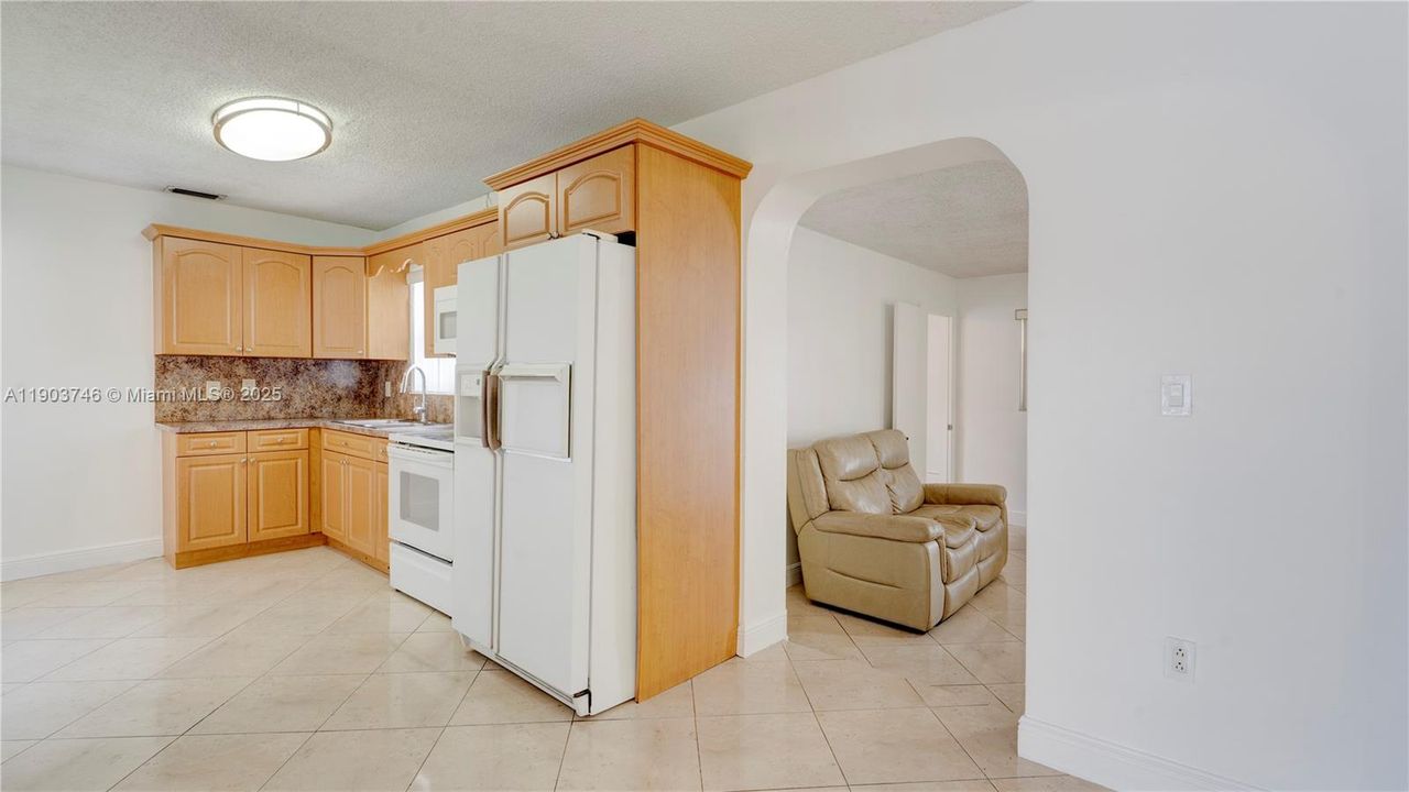 Active With Contract: $650,000 (4 beds, 2 baths, 1856 Square Feet)