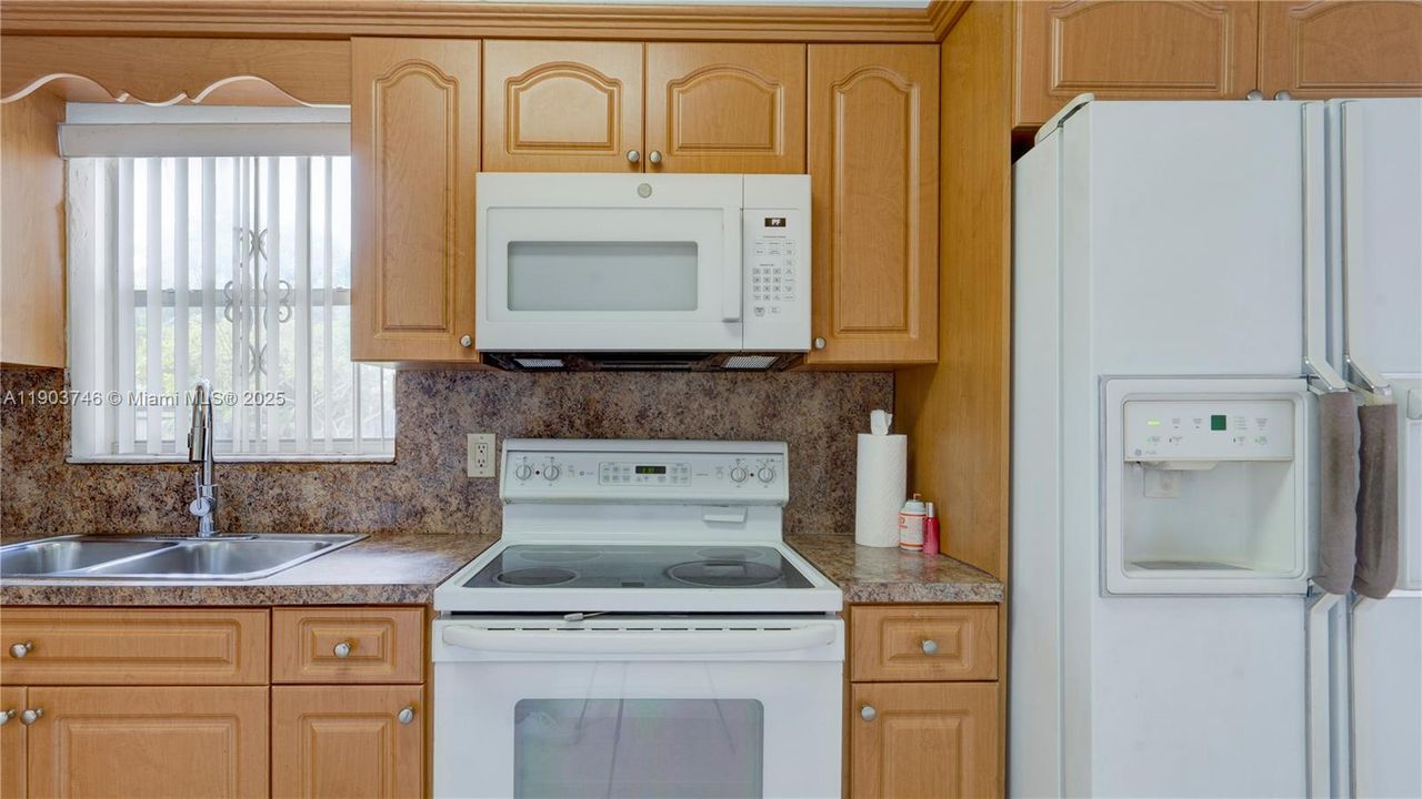 Active With Contract: $650,000 (4 beds, 2 baths, 1856 Square Feet)