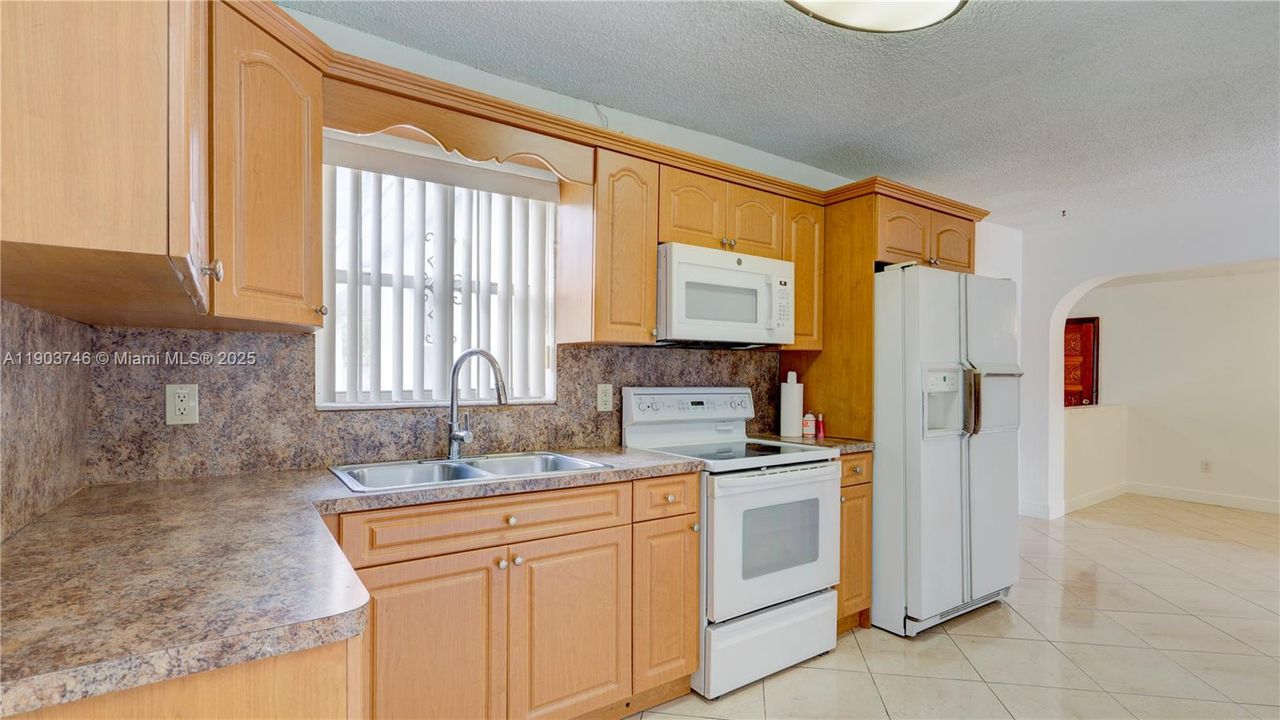 Active With Contract: $650,000 (4 beds, 2 baths, 1856 Square Feet)