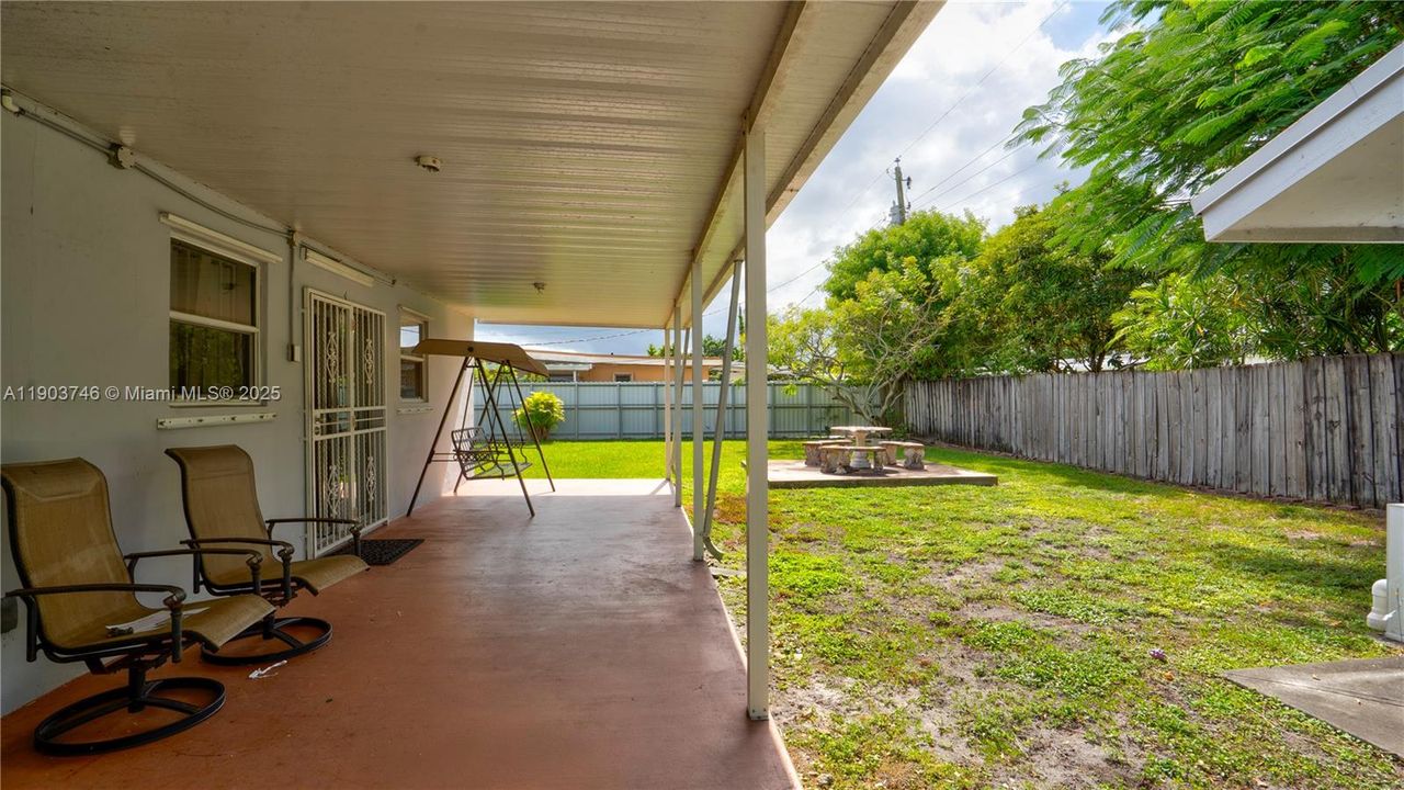 Active With Contract: $650,000 (4 beds, 2 baths, 1856 Square Feet)