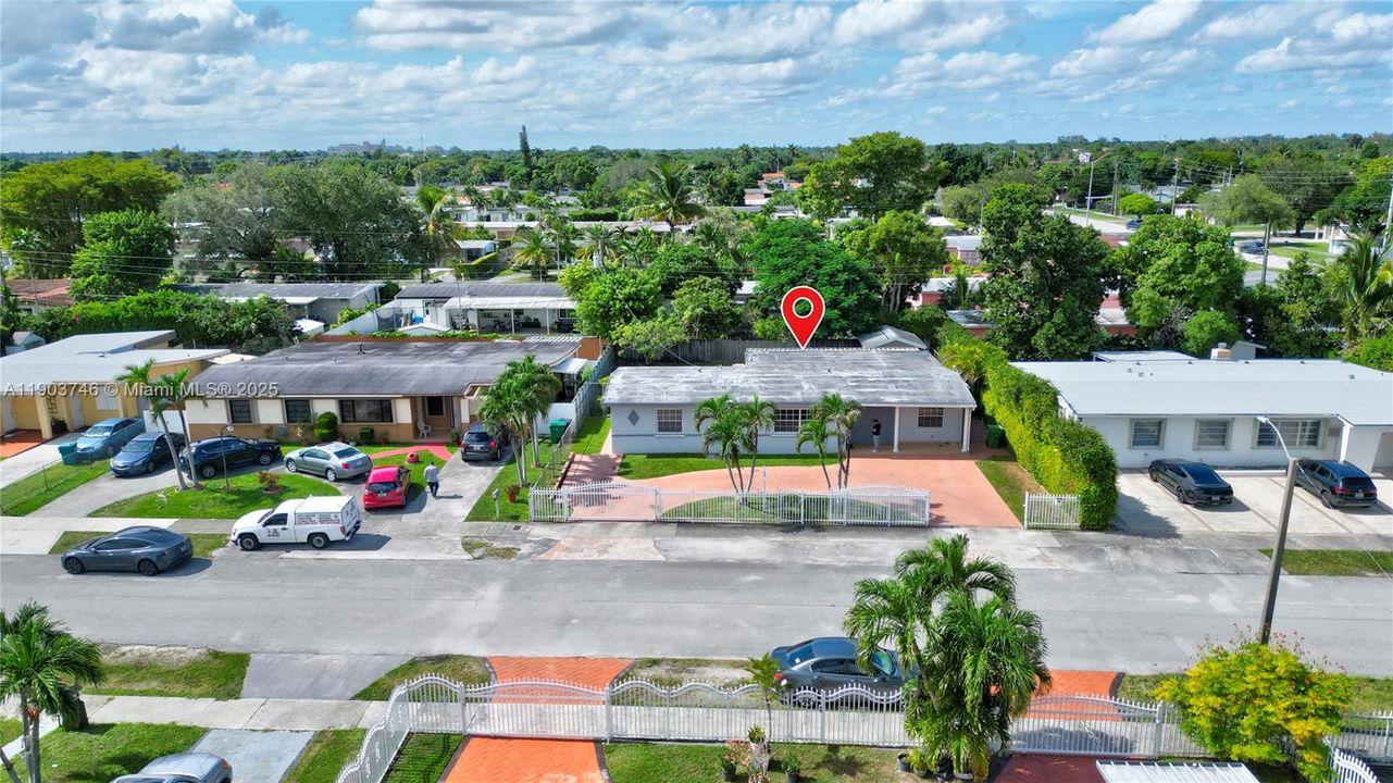 Active With Contract: $650,000 (4 beds, 2 baths, 1856 Square Feet)