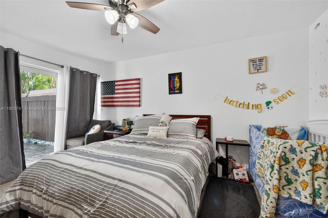 Active With Contract: $335,000 (2 beds, 2 baths, 960 Square Feet)