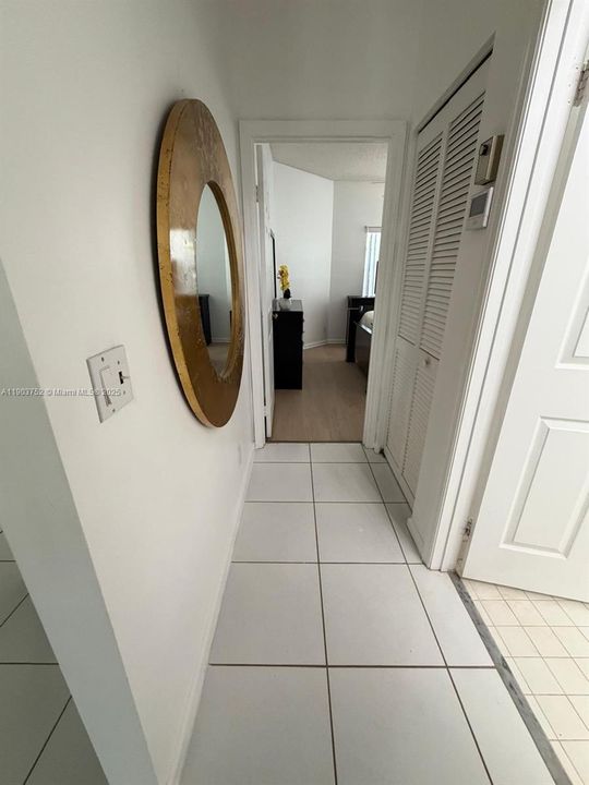 For Rent: $3,400 (3 beds, 2 baths, 1952 Square Feet)