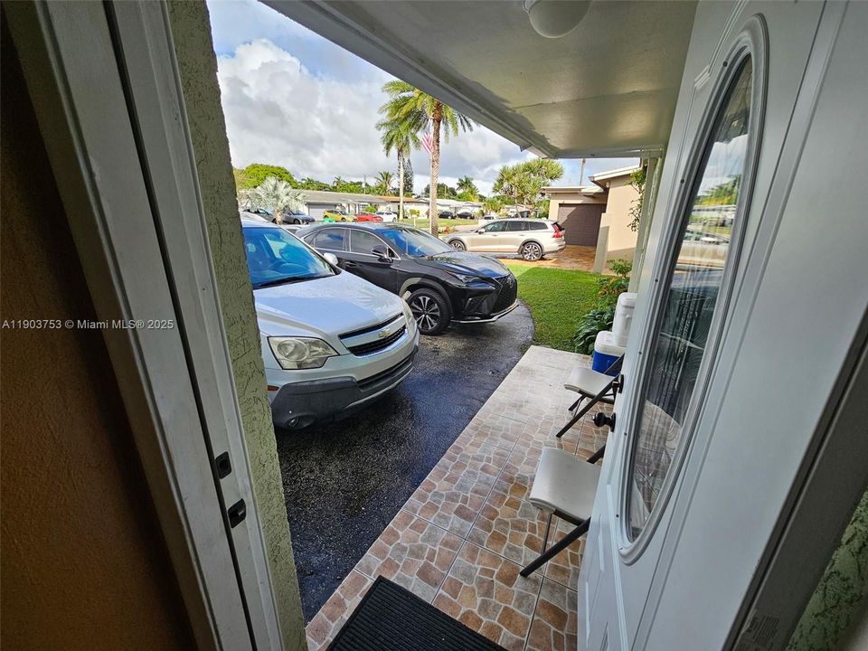 For Sale: $485,000 (3 beds, 2 baths, 1490 Square Feet)