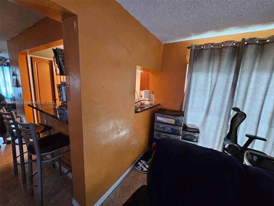 For Sale: $485,000 (3 beds, 2 baths, 1490 Square Feet)