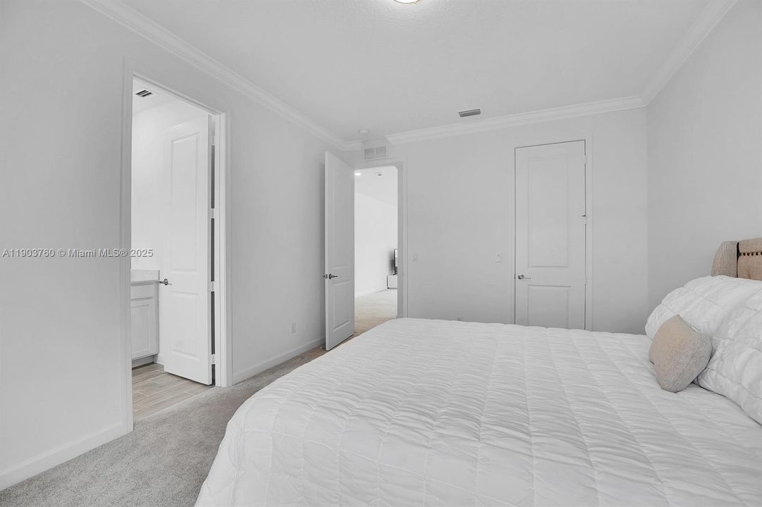 For Rent: $6,000 (5 beds, 4 baths, 0 Square Feet)