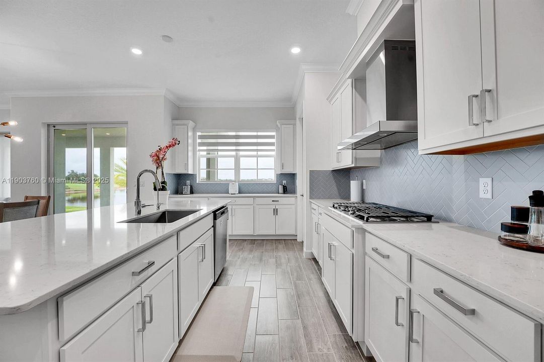 For Rent: $6,000 (5 beds, 4 baths, 0 Square Feet)