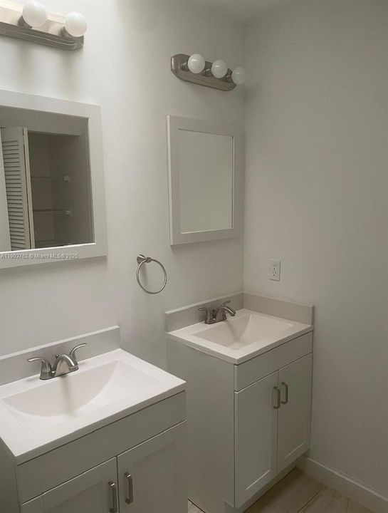 For Sale: $775,000 (3 beds, 2 baths, 1707 Square Feet)