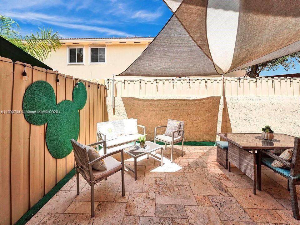 For Rent: $3,500 (3 beds, 3 baths, 1510 Square Feet)