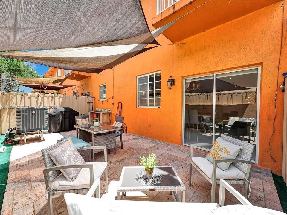 For Rent: $3,500 (3 beds, 3 baths, 1510 Square Feet)