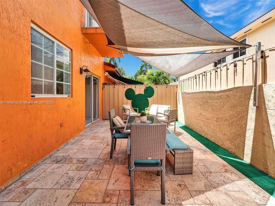 For Rent: $3,500 (3 beds, 3 baths, 1510 Square Feet)