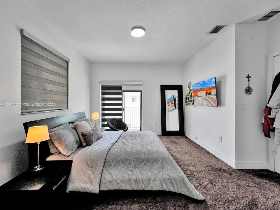 For Rent: $3,500 (3 beds, 3 baths, 1510 Square Feet)