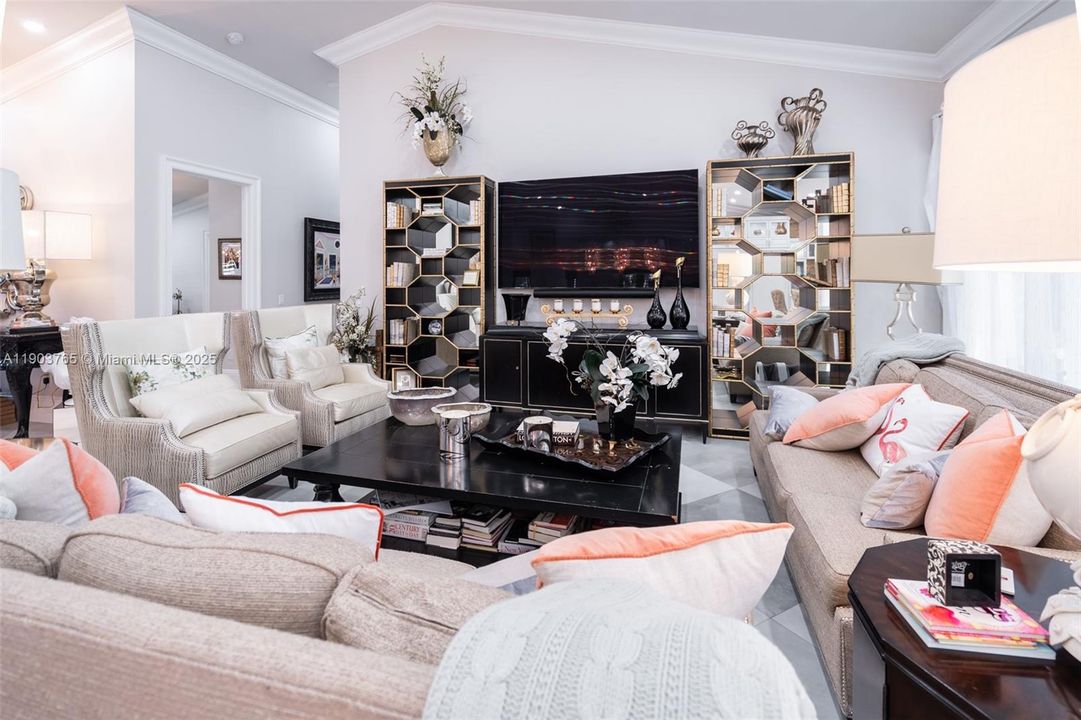 For Sale: $1,550,000 (3 beds, 3 baths, 2466 Square Feet)