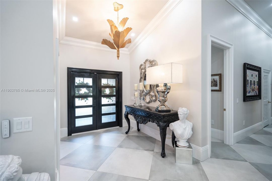 For Sale: $1,550,000 (3 beds, 3 baths, 2466 Square Feet)