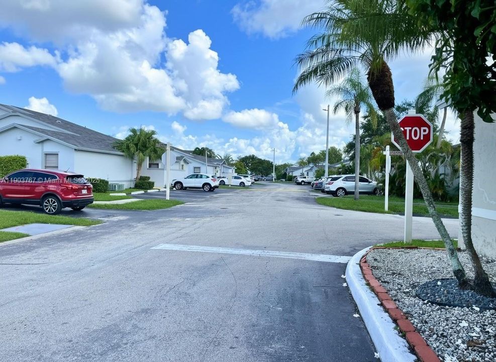 En Venta: $399,000 (3 camas, 2 baños, 1245 Pies cuadrados)