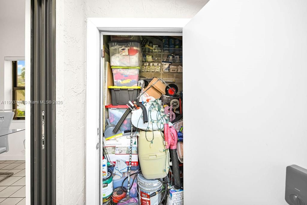 En Venta: $399,000 (3 camas, 2 baños, 1245 Pies cuadrados)