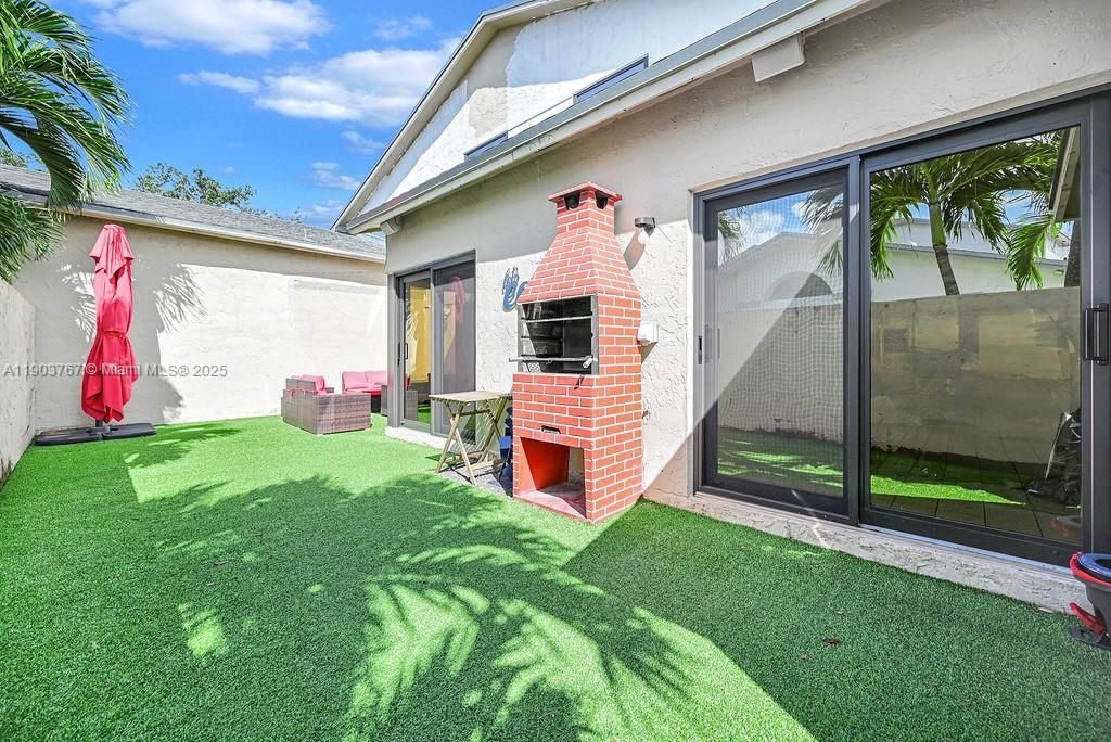 En Venta: $399,000 (3 camas, 2 baños, 1245 Pies cuadrados)