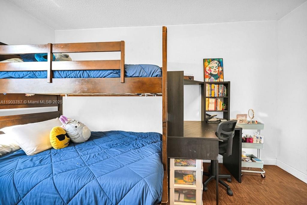 En Venta: $399,000 (3 camas, 2 baños, 1245 Pies cuadrados)