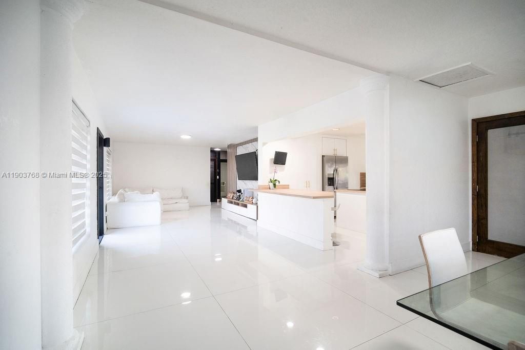 For Sale: $750,000 (3 beds, 2 baths, 1350 Square Feet)