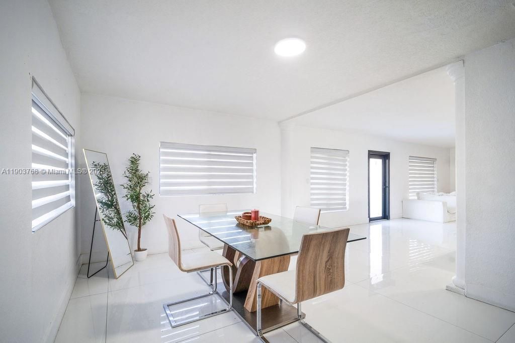 For Sale: $750,000 (3 beds, 2 baths, 1350 Square Feet)