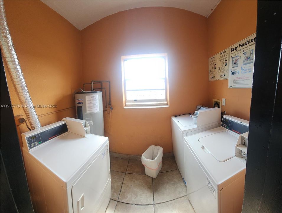 For Rent: $1,674 (1 beds, 1 baths, 610 Square Feet)