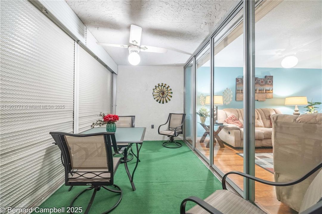 待售: $99,500 (2 贝兹, 2 浴室, 1260 平方英尺)