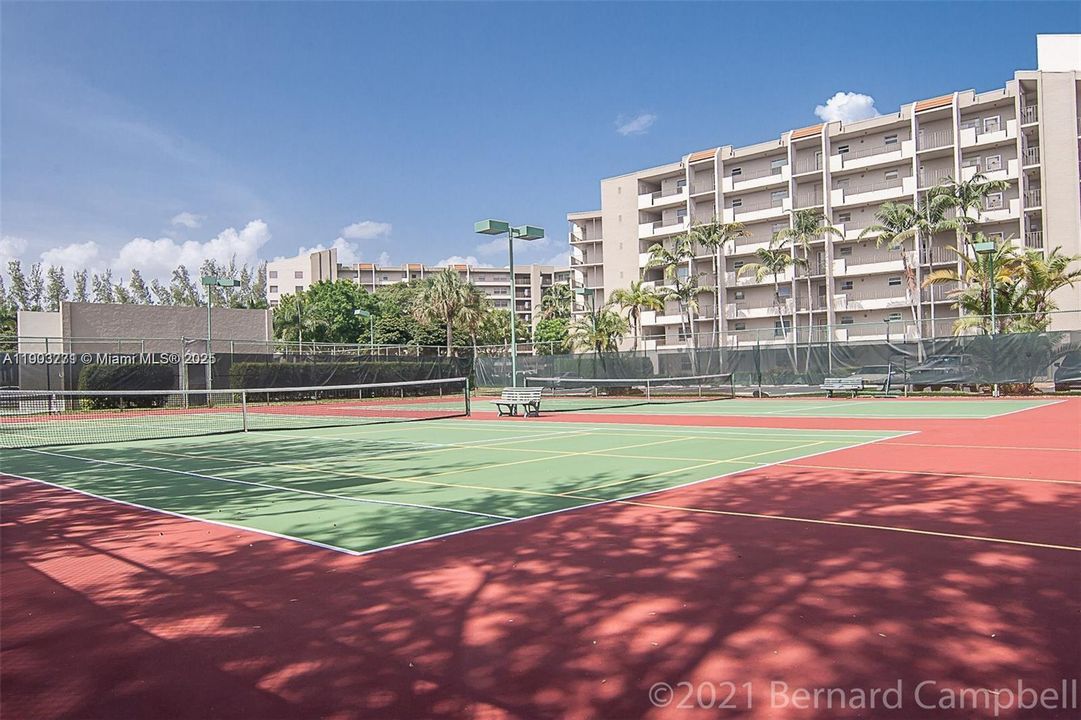 待售: $99,500 (2 贝兹, 2 浴室, 1260 平方英尺)