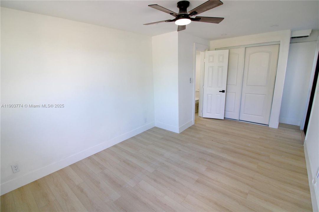 For Sale: $535,000 (4 beds, 2 baths, 1542 Square Feet)