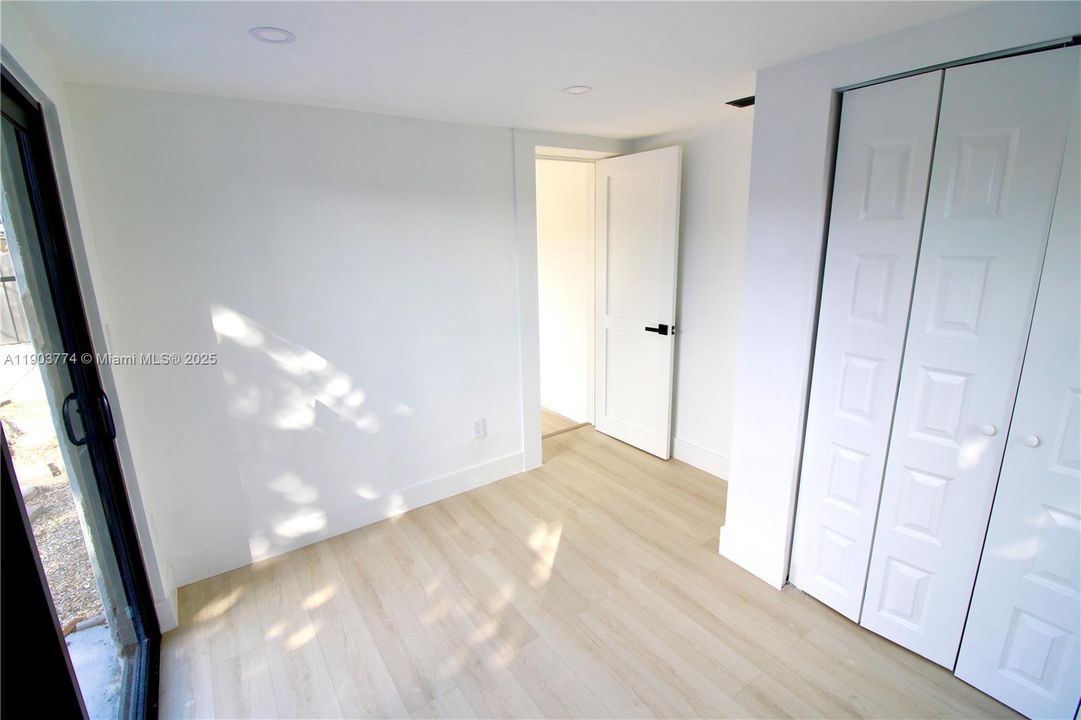 For Sale: $535,000 (4 beds, 2 baths, 1542 Square Feet)