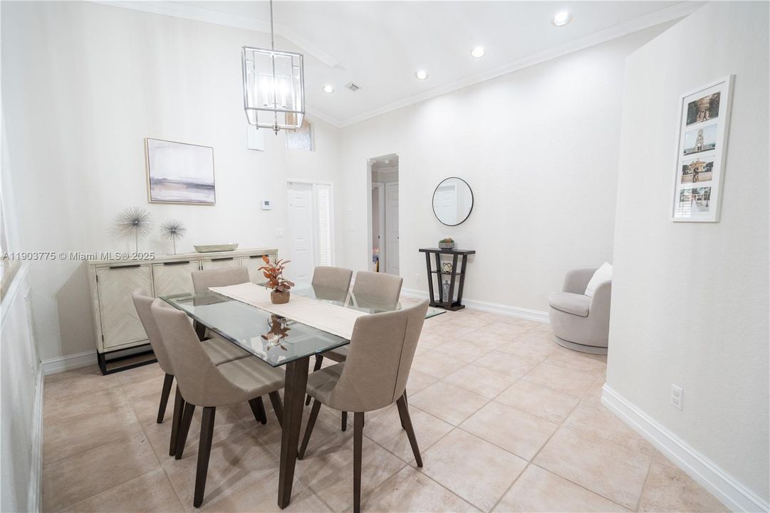 Active With Contract: $630,000 (3 beds, 2 baths, 1554 Square Feet)