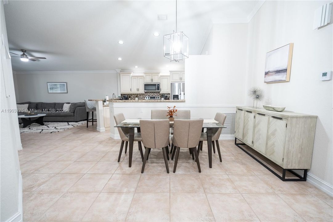 Active With Contract: $630,000 (3 beds, 2 baths, 1554 Square Feet)