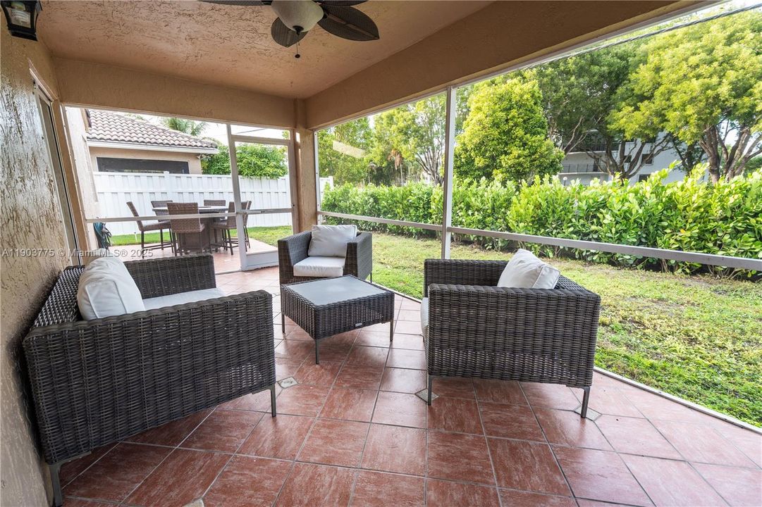 Active With Contract: $630,000 (3 beds, 2 baths, 1554 Square Feet)