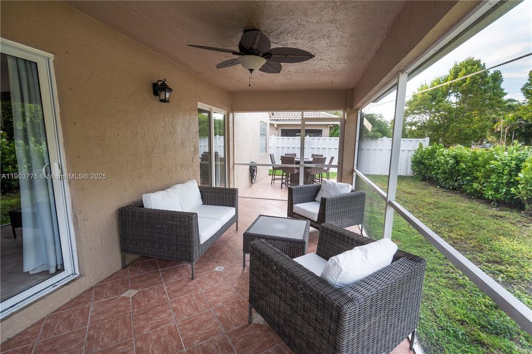 Active With Contract: $630,000 (3 beds, 2 baths, 1554 Square Feet)