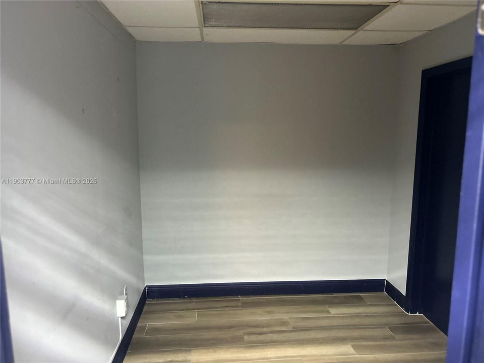 В аренду: $8,625 (0 спален, 0 ванн, 0 Квадратных фут)