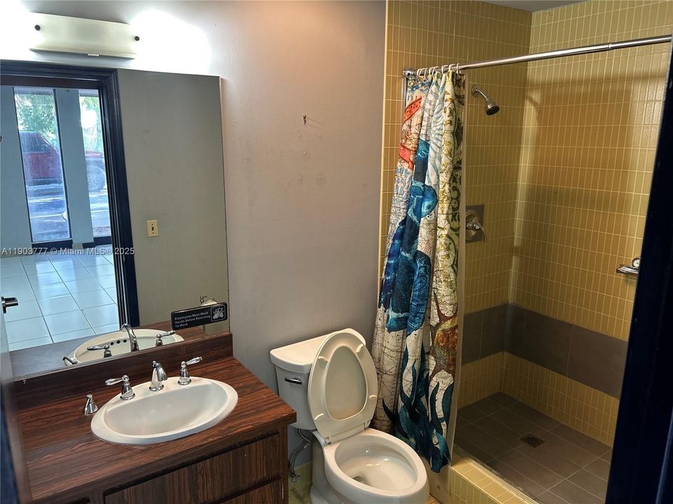 В аренду: $8,625 (0 спален, 0 ванн, 0 Квадратных фут)