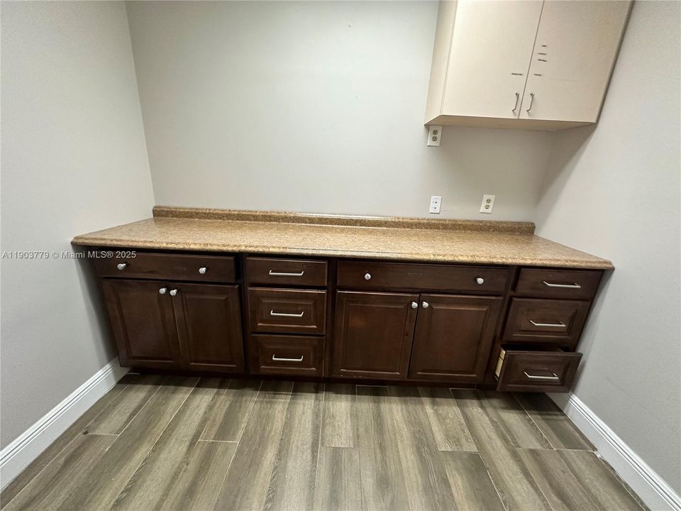 For Rent: $4,025 (0 beds, 0 baths, 0 Square Feet)
